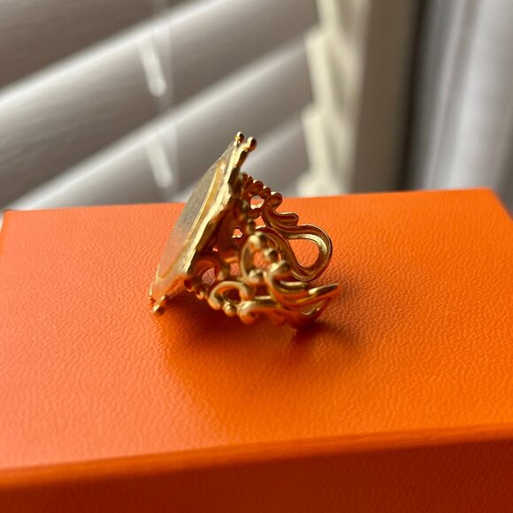 Susan Shaw Queen Elizabeth II Gold Coin Ring - Picture 4 of 6